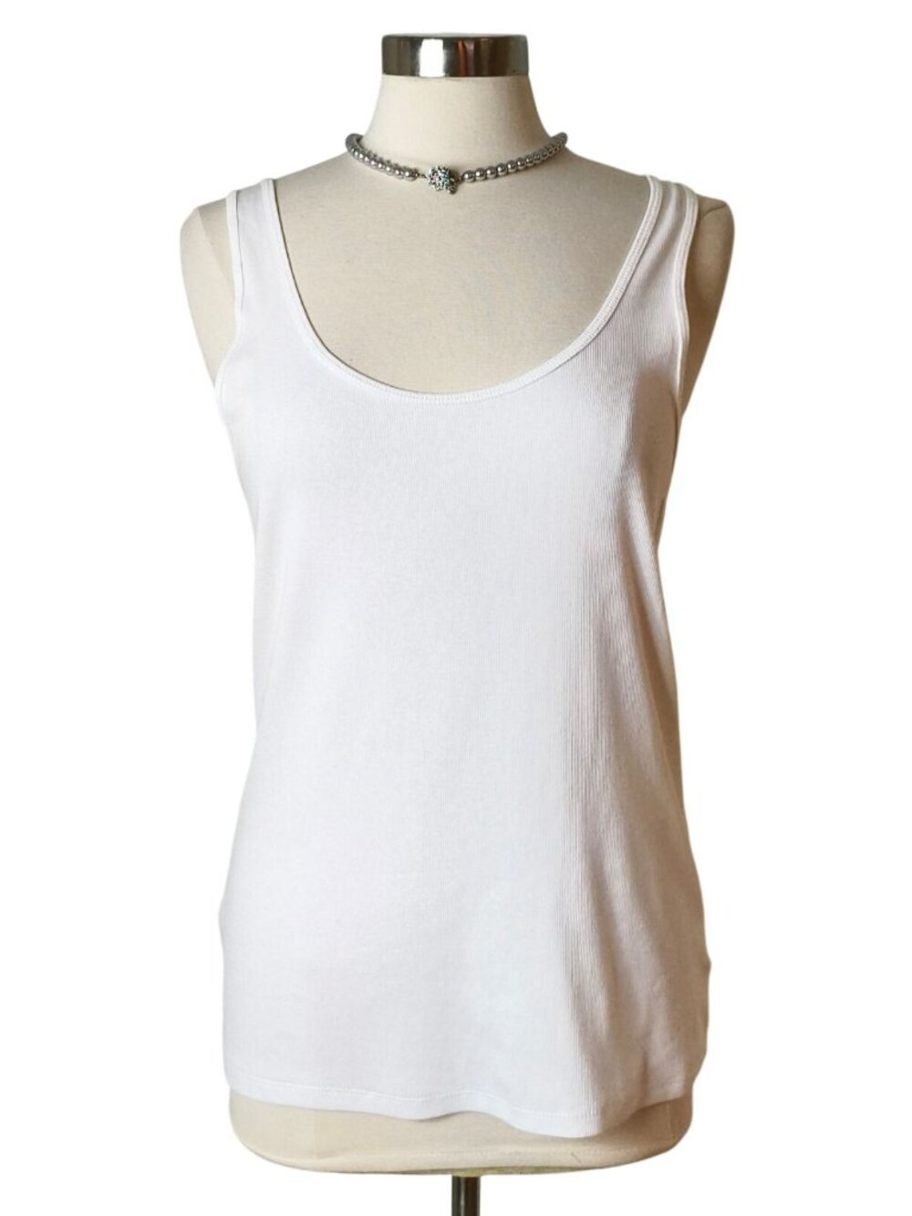 A New Day Womens L Tank Top White Sleeveless Ribbed Casual Lightweight Fairy NEW
